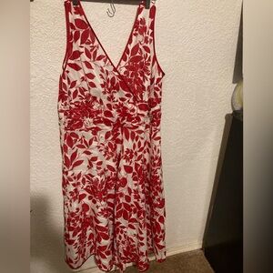 Fit and flare Red And White Floral Sleeveless dress plus size 20 lightweight